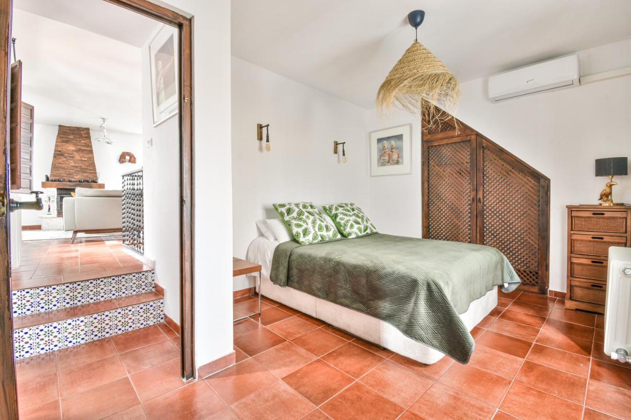 Pinos del Valle Casa Sol Y Aire - Vakantievilla In Dorp Met Prive Zwembad المظهر الخارجي الصورة